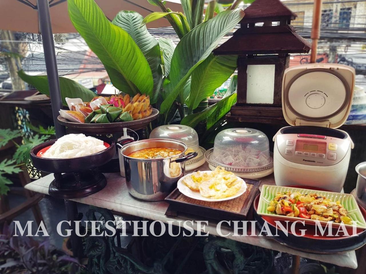 Ma Guesthouse Chiang Mai Exterior photo